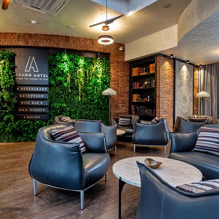 Hotel Adamo Тбилиси Екстериор снимка