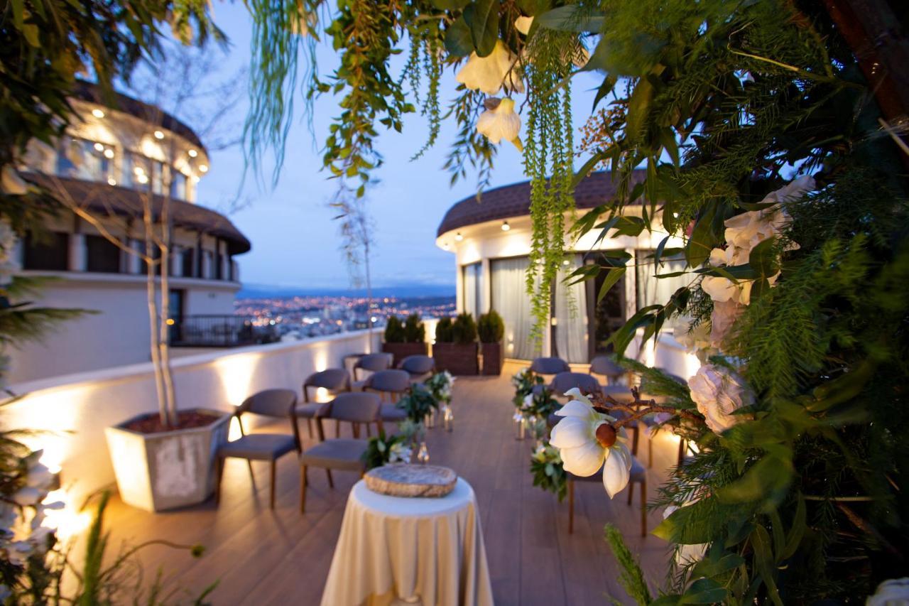 Hotel Adamo Тбилиси Екстериор снимка