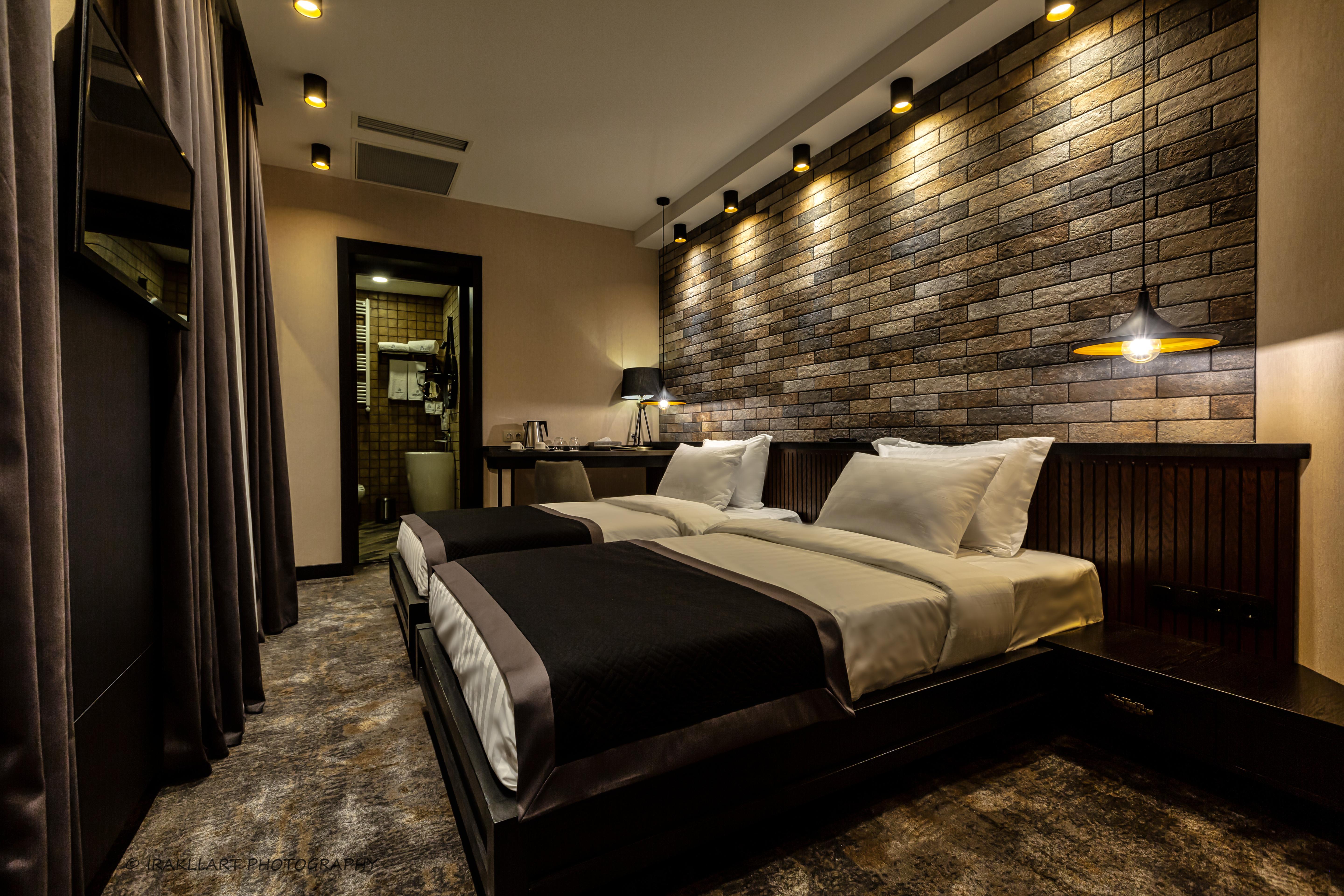 Hotel Adamo Тбилиси Екстериор снимка
