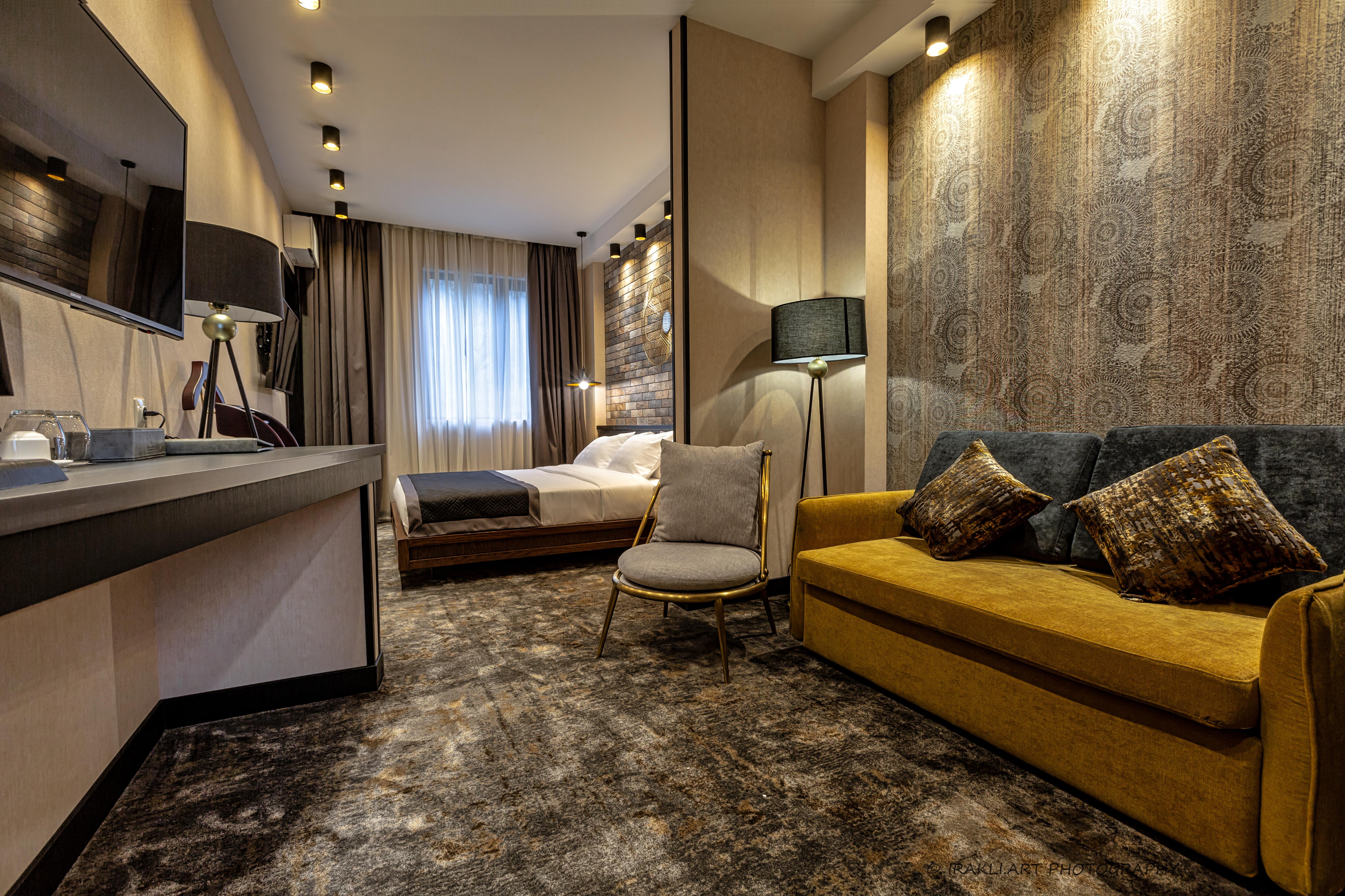 Hotel Adamo Тбилиси Екстериор снимка