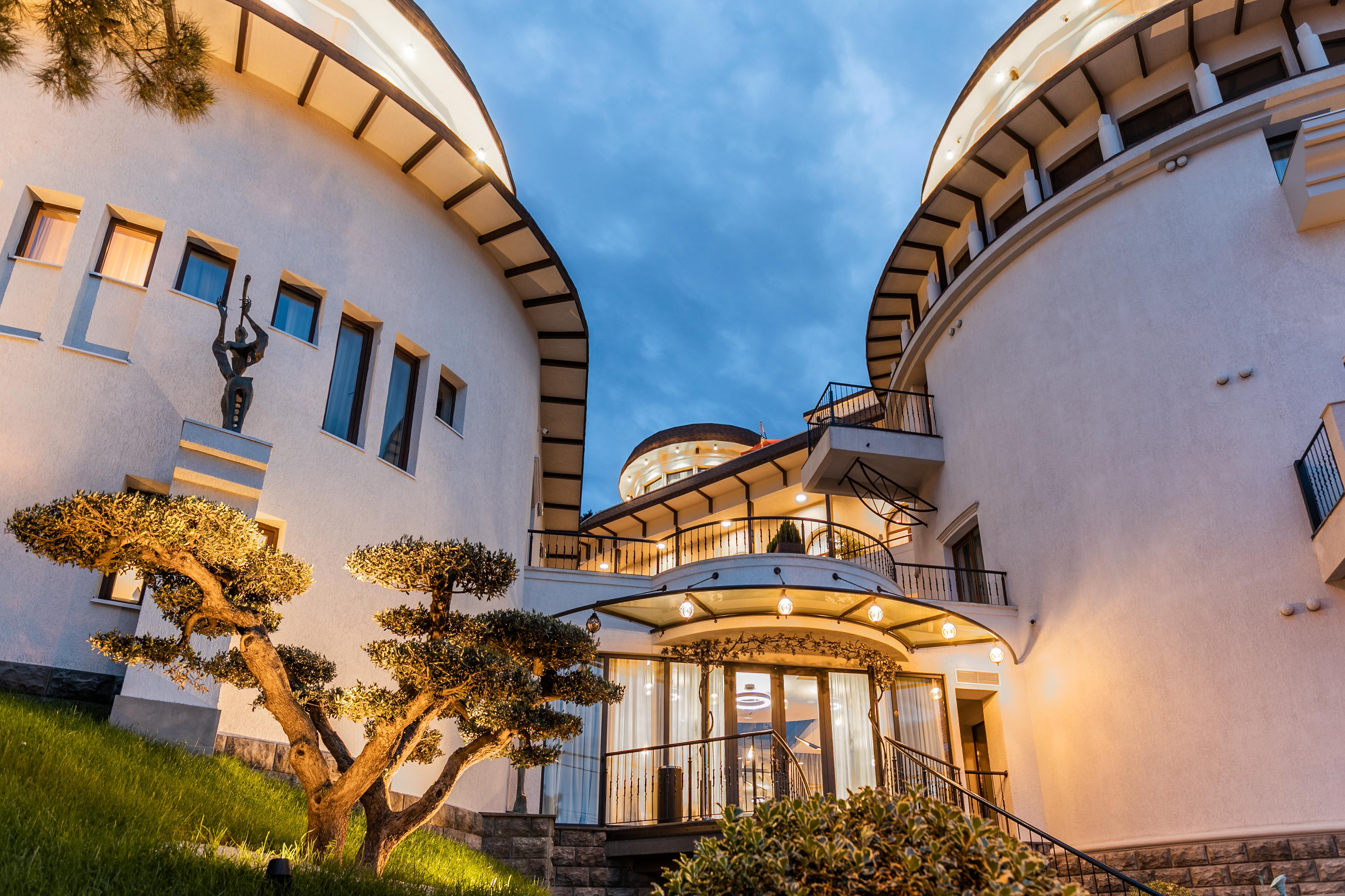Hotel Adamo Тбилиси Екстериор снимка
