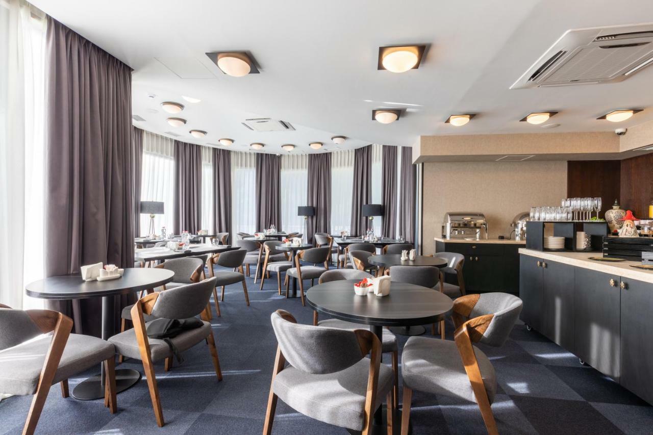 Hotel Adamo Тбилиси Екстериор снимка